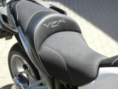 Honda VFR1200F motorülés készítés